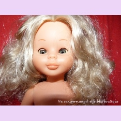 Poupée Famosa Nancy 40 cm années 80 blonde aux cheveux bouclés