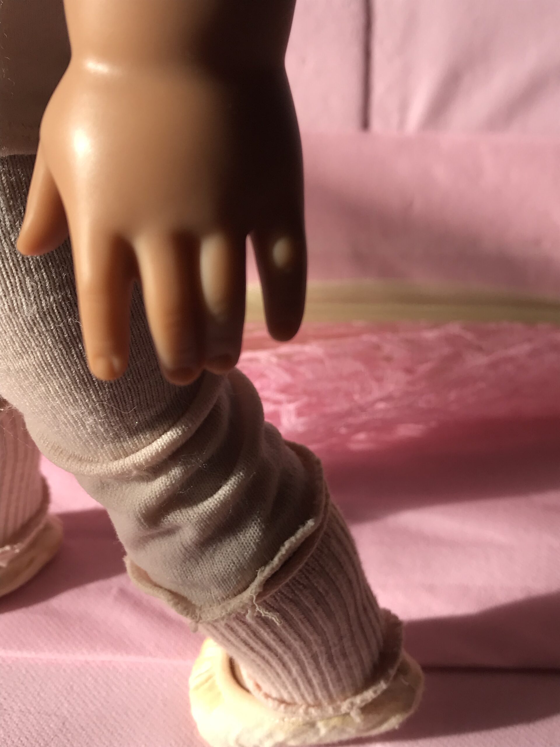 🤸♀️ Poupée American Girl JLY 25 : La Championne de Gym au Teint Mate ! 🤸♀️ – Image 12