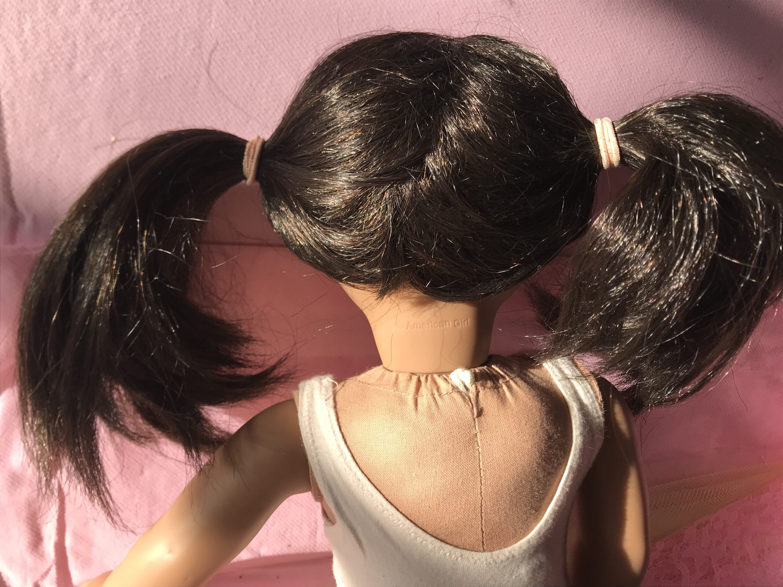 🤸♀️ Poupée American Girl JLY 25 : La Championne de Gym au Teint Mate ! 🤸♀️ – Image 25