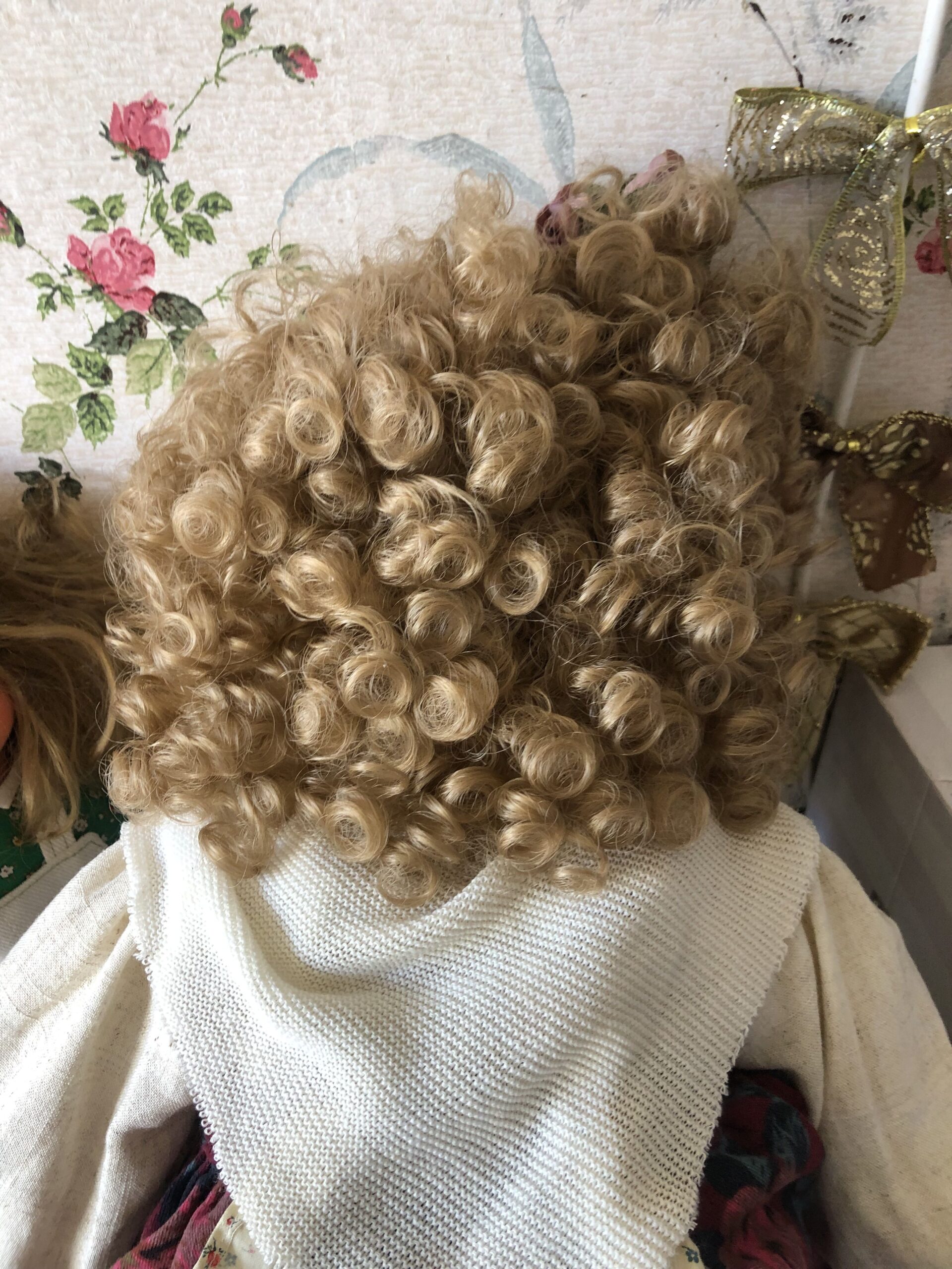 👱‍♀️ Caudila de Gonzalez Carmen : Beauté Blonde d'Alicante - Édition Artisanale 68 cm 👱‍♀️ – Image 7