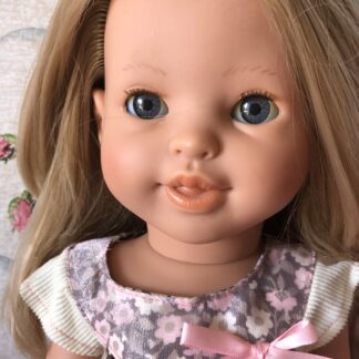 👗 Alessia d'Endisa 44 cm : Une Beauté à Habiller selon vos Envies ! 👗