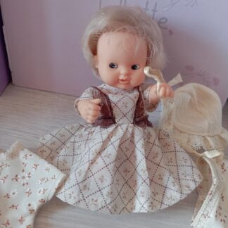 👶 Poupée Vintage Barriguitas de Famosa 16 cm - Habillage Daypa 👶
